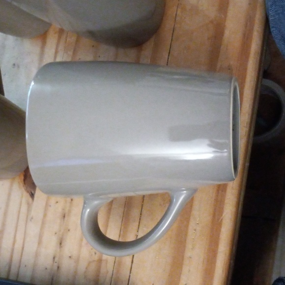 4 Corelle Hearthstone Taupe Mugs - Picture 3 of 5
